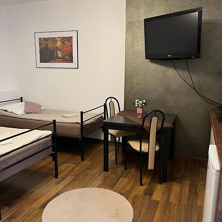 Apartament I Pokoje Szalawa Калиш Экстерьер фото