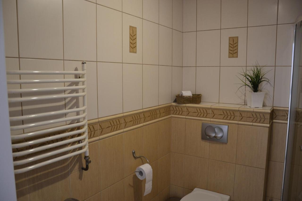 Apartament I Pokoje Szalawa Калиш Экстерьер фото