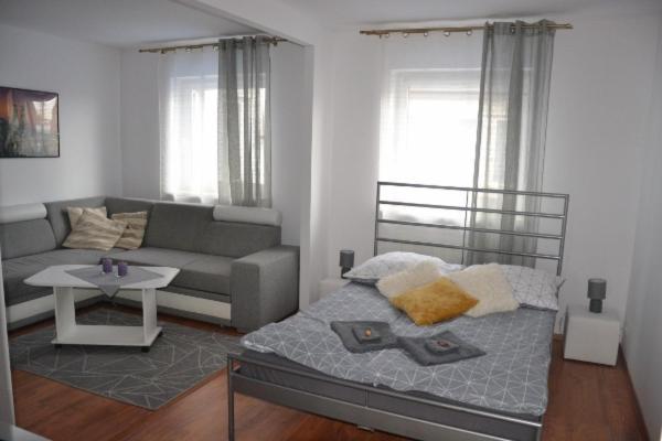 Apartament I Pokoje Szalawa Калиш Экстерьер фото