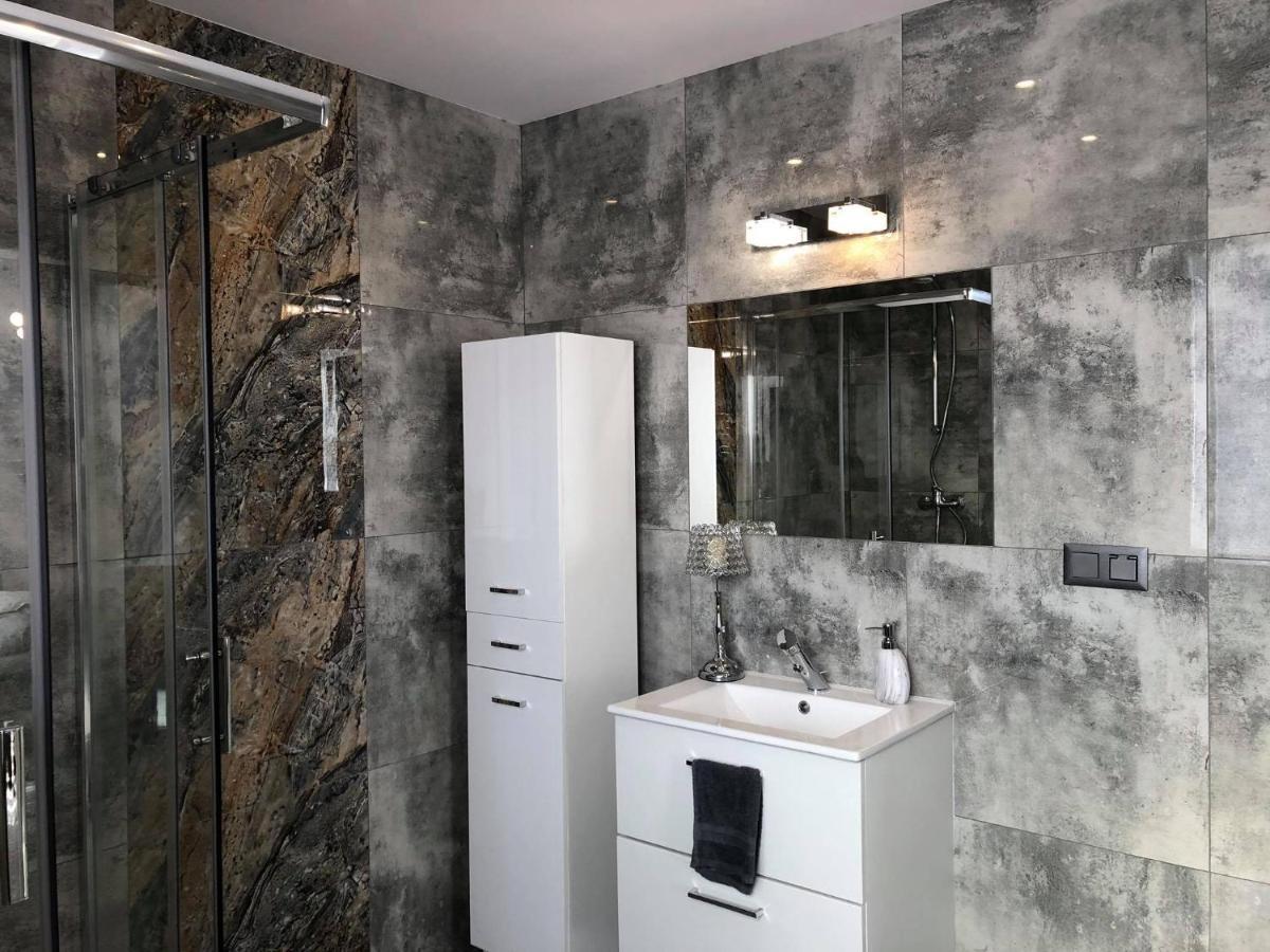 Apartament I Pokoje Szalawa Калиш Экстерьер фото