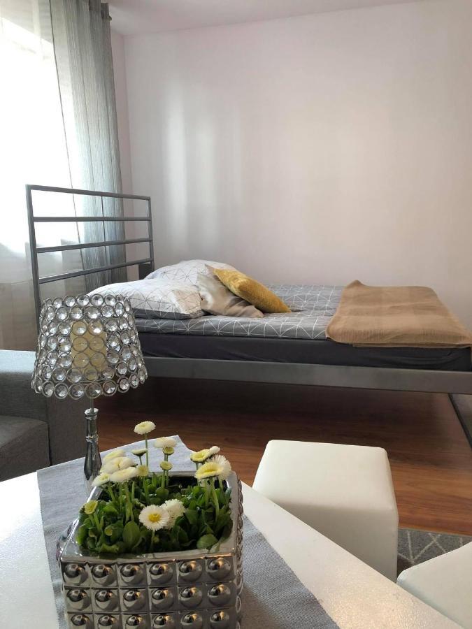 Apartament I Pokoje Szalawa Калиш Экстерьер фото